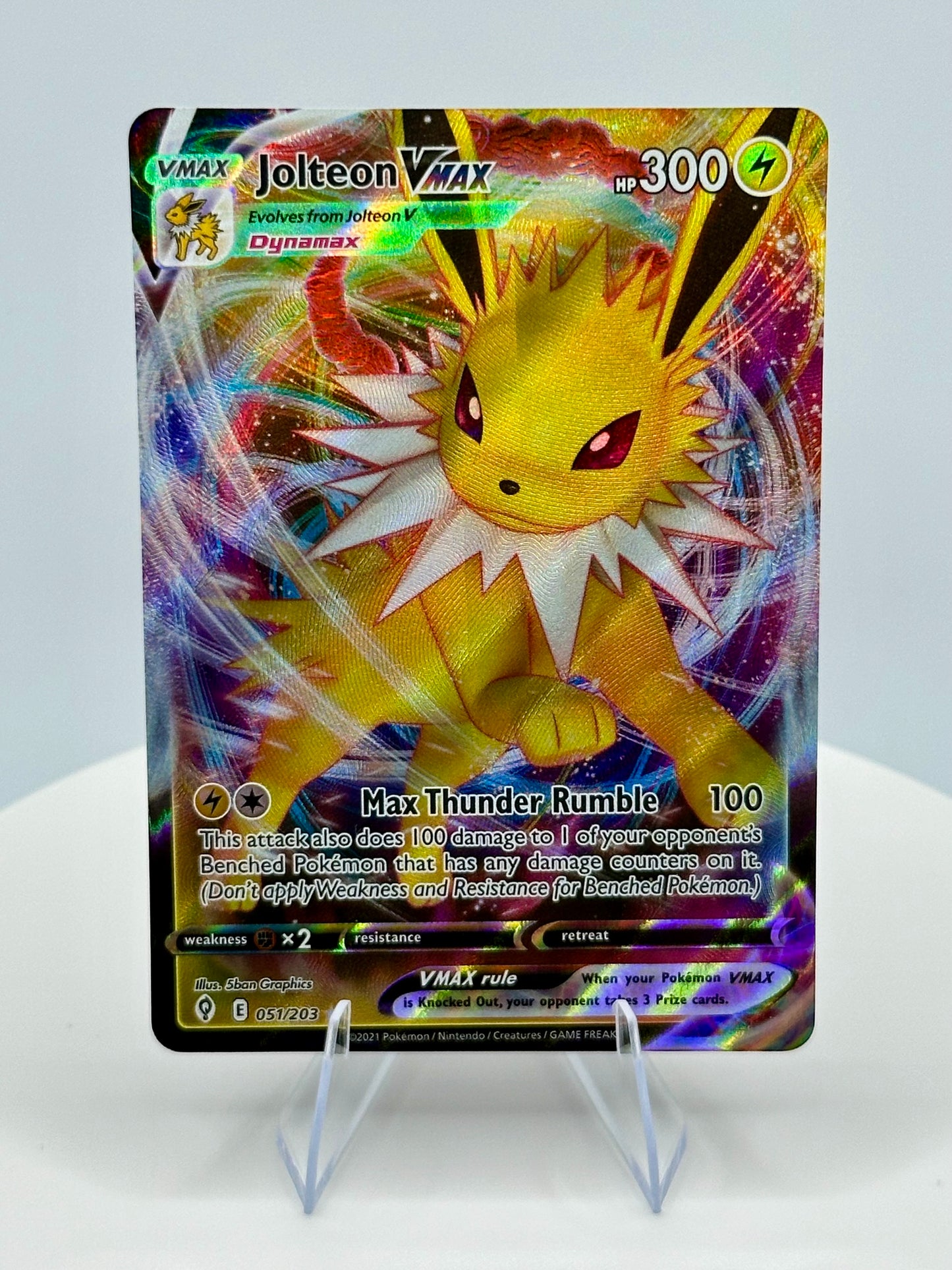 Jolteon VMAX - SWSH07: Evolving Skies (SWSH07)
